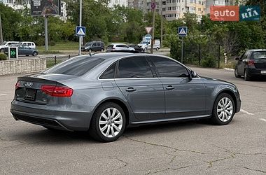 Седан Audi A4 2014 в Запорожье