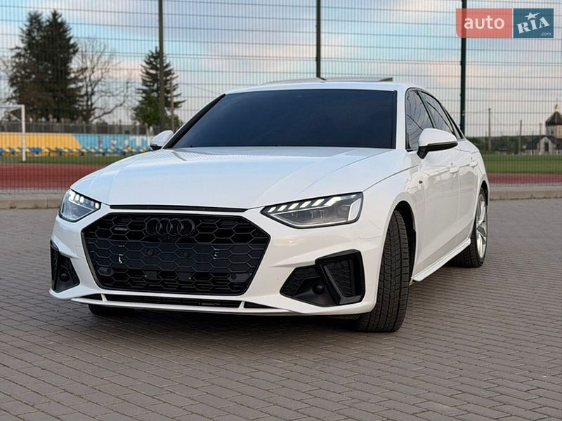 Седан Audi A4 2023 в Бучачі