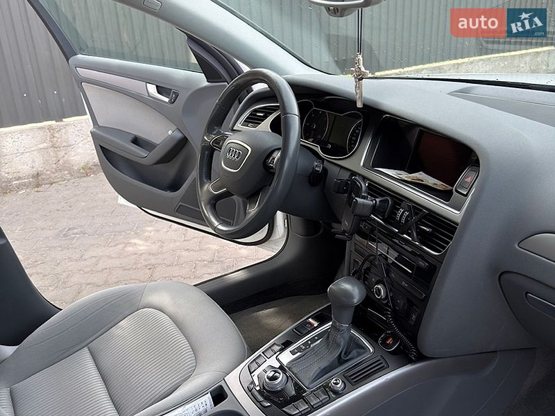 Універсал Audi A4 2013 в Львові