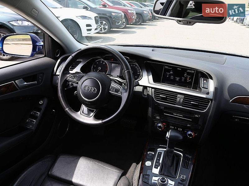 Седан Audi A4 2013 в Киеве