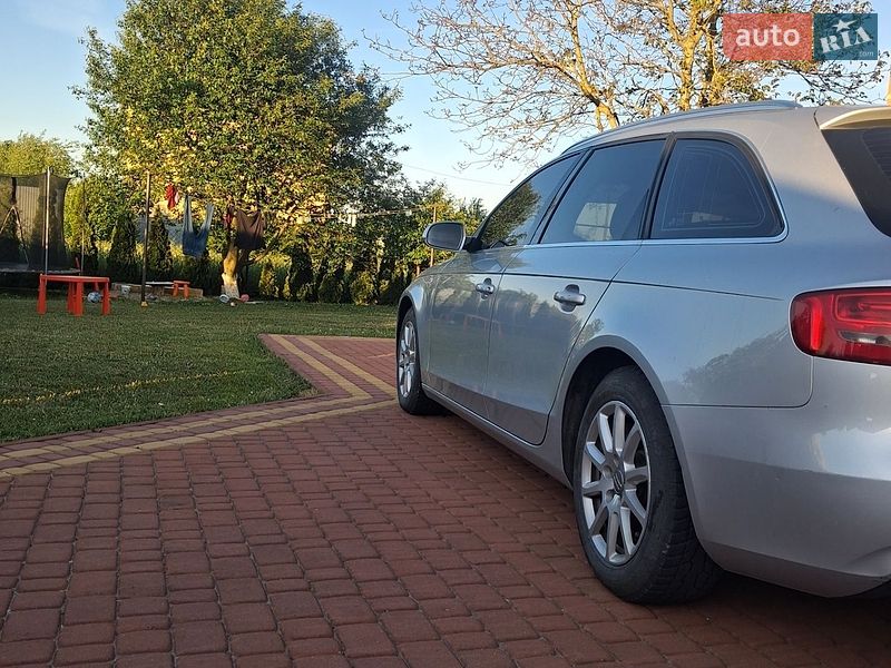 Универсал Audi A4 2013 в Стрые