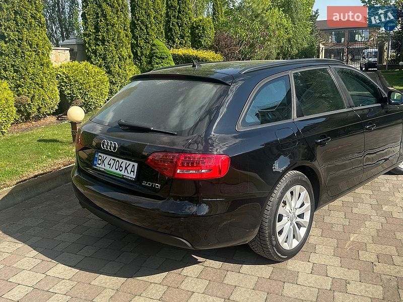 Універсал Audi A4 2011 в Сарнах