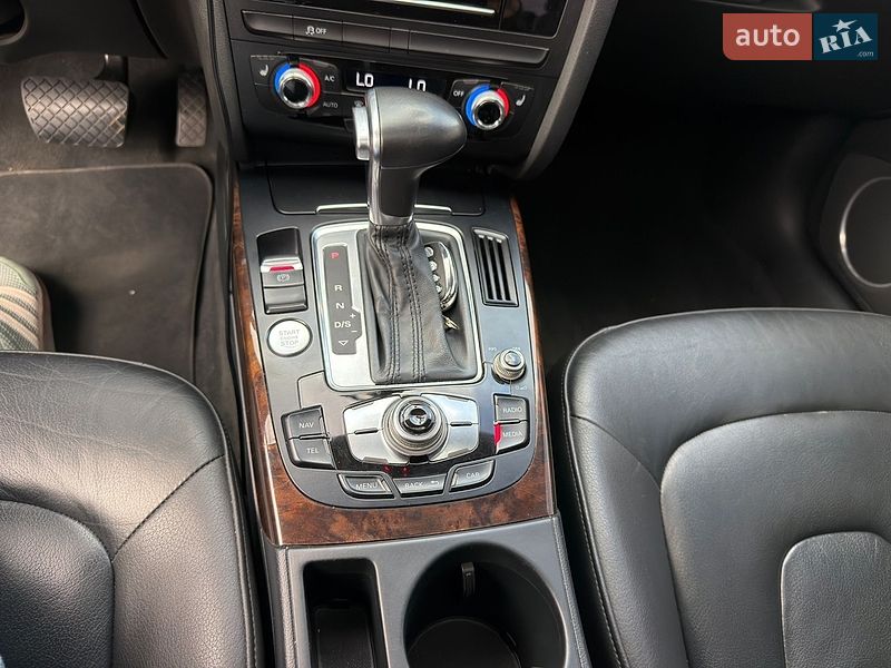 Седан Audi A4 2014 в Києві