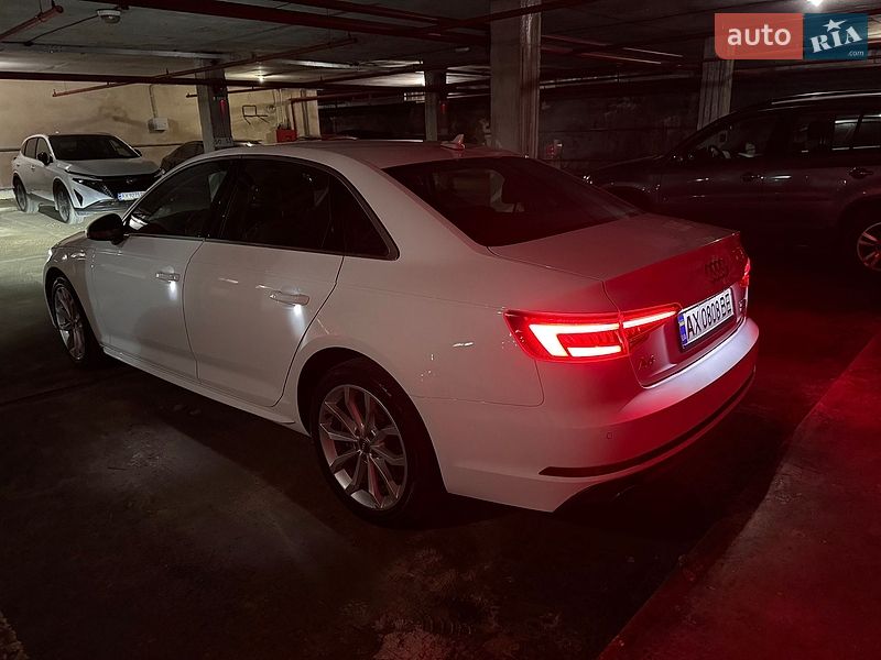Седан Audi A4 2018 в Харкові