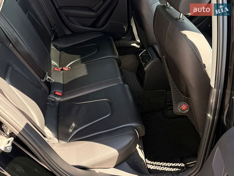 Седан Audi A4 2015 в Дніпрі