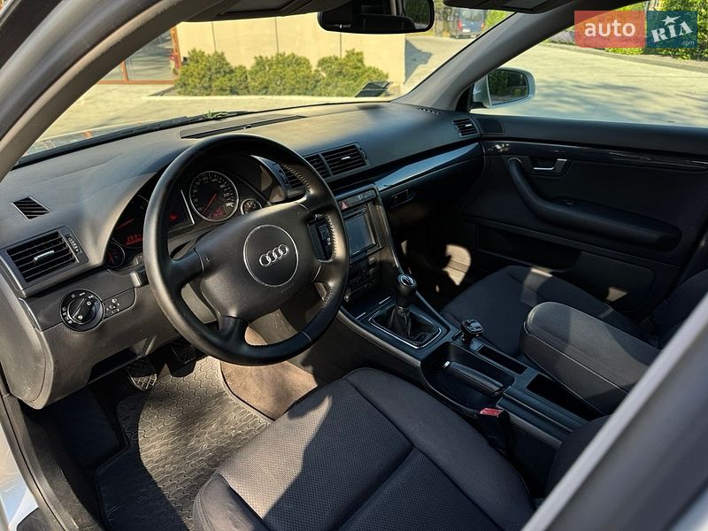 Універсал Audi A4 2002 в Луцьку