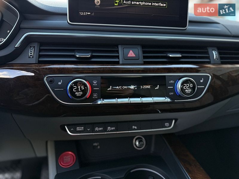Седан Audi A4 2019 в Киеве