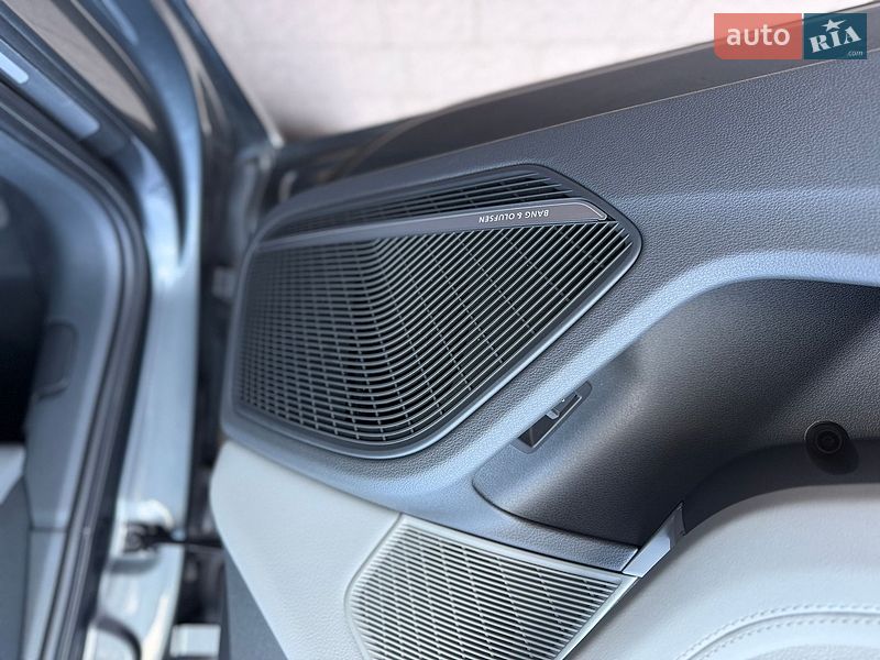 Седан Audi A4 2019 в Киеве