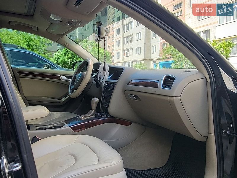 Седан Audi A4 2010 в Сумах