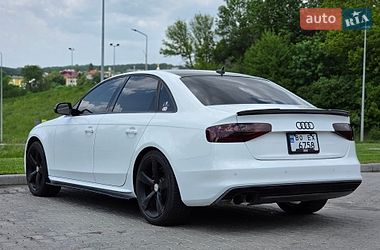 Седан Audi A4 2014 в Тернополе