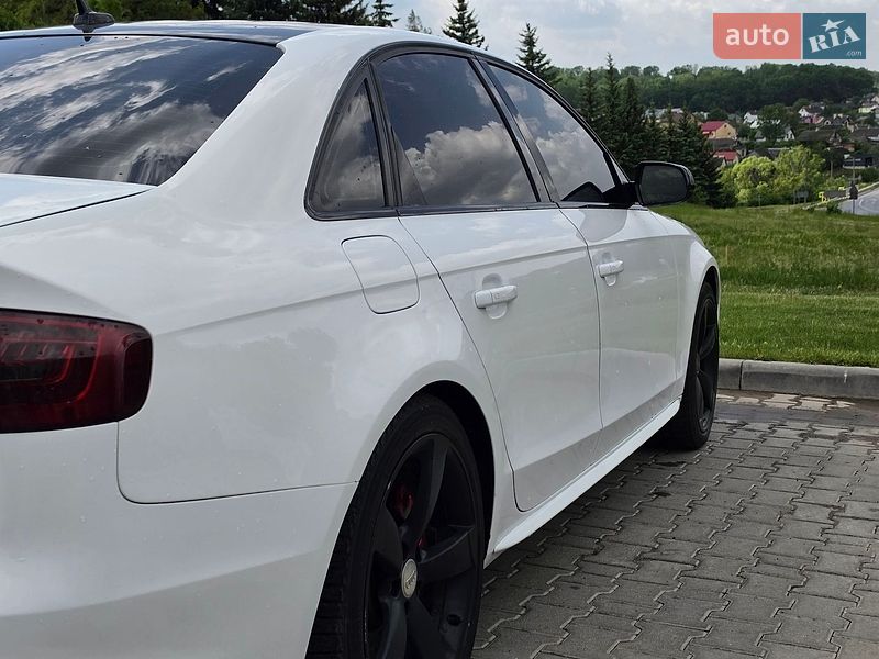 Седан Audi A4 2014 в Тернополе