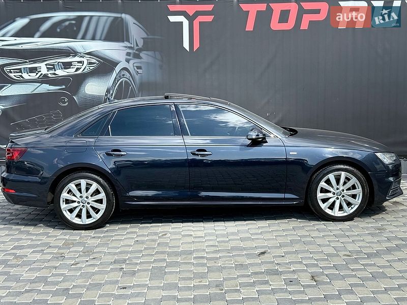 Седан Audi A4 2018 в Львові