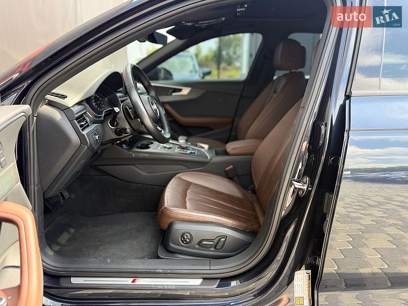 Седан Audi A4 2018 в Львові