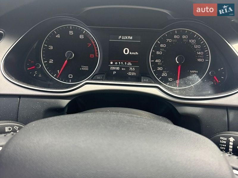 Седан Audi A4 2013 в Киеве