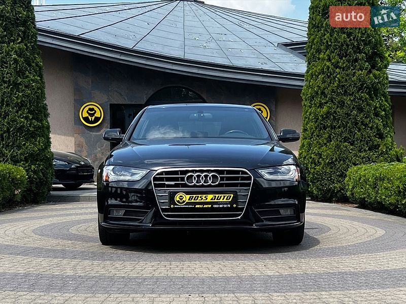 Седан Audi A4 2013 в Львові