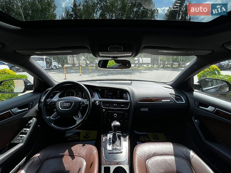 Седан Audi A4 2013 в Львові