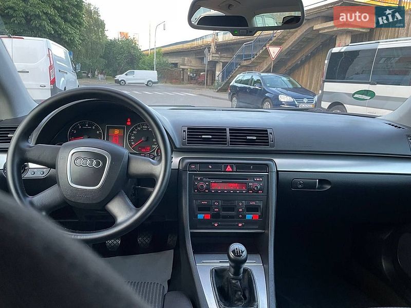 Седан Audi A4 2006 в Луцьку