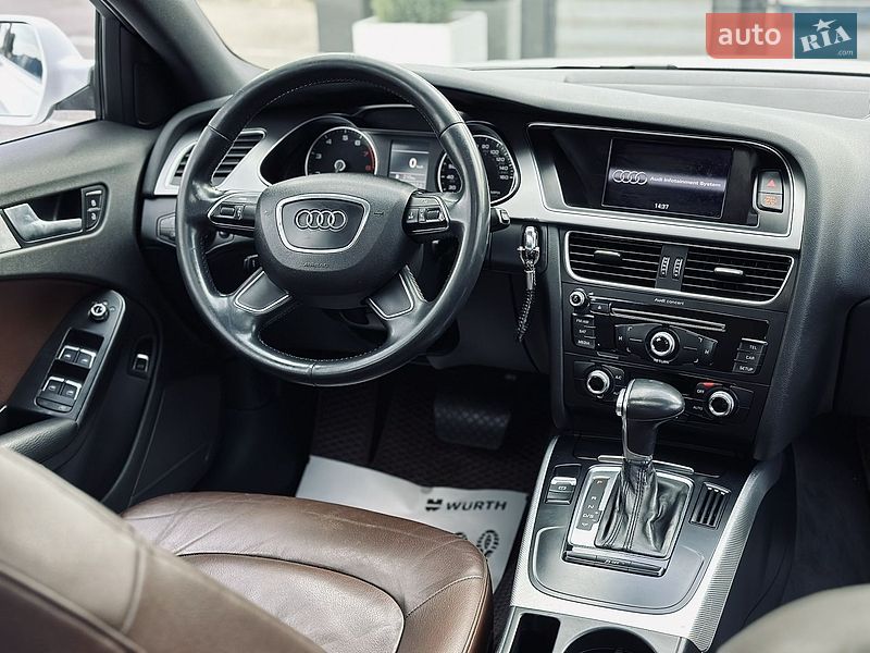 Седан Audi A4 2014 в Кременчуге