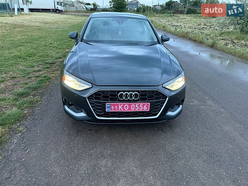 Седан Audi A4 2021 в Одессе