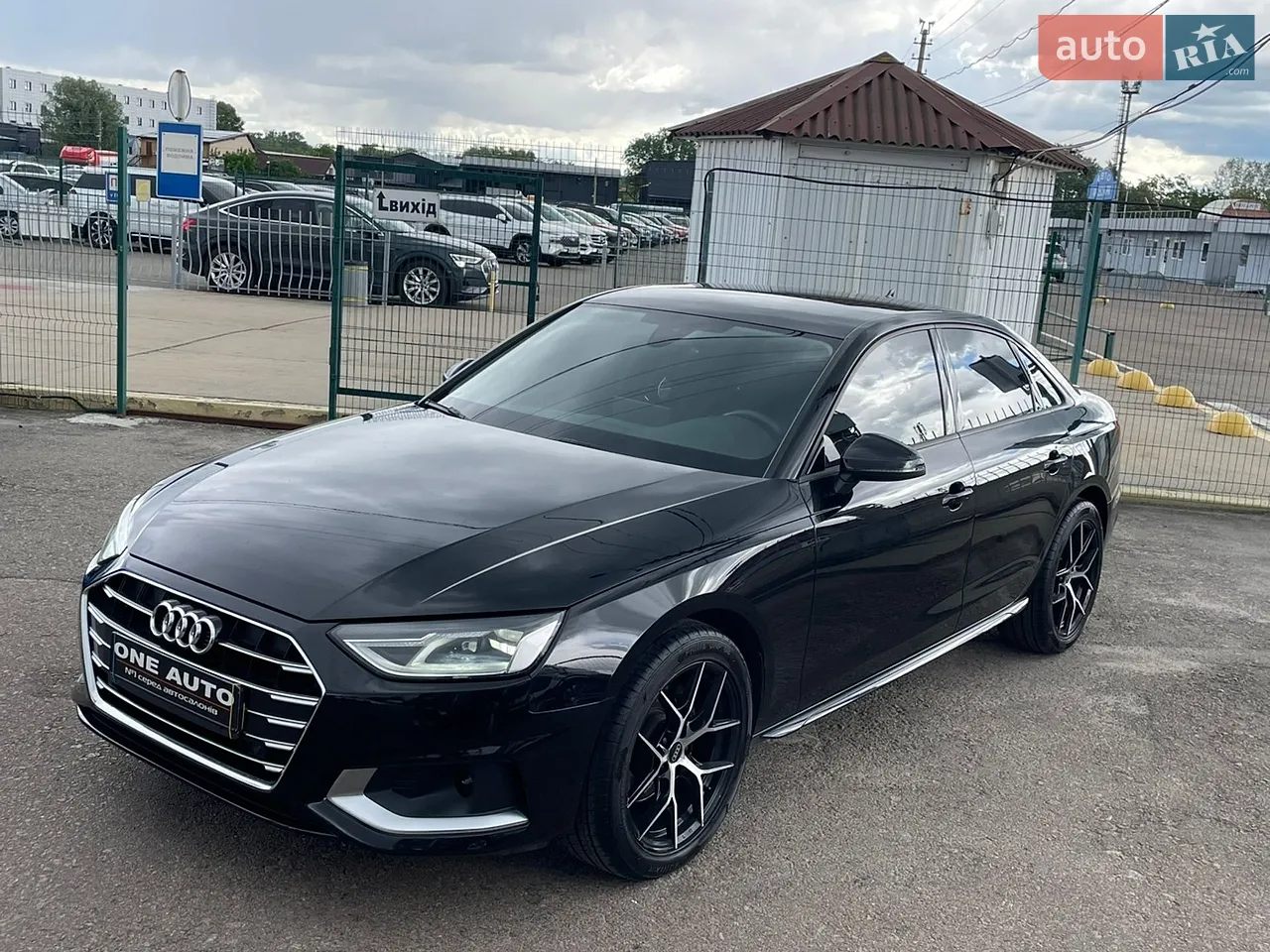 2016 Toyota Camry - мініатюра 38