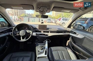 Седан Audi A4 2017 в Львове