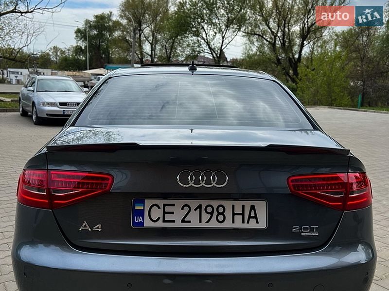 Седан Audi A4 2012 в Чернівцях