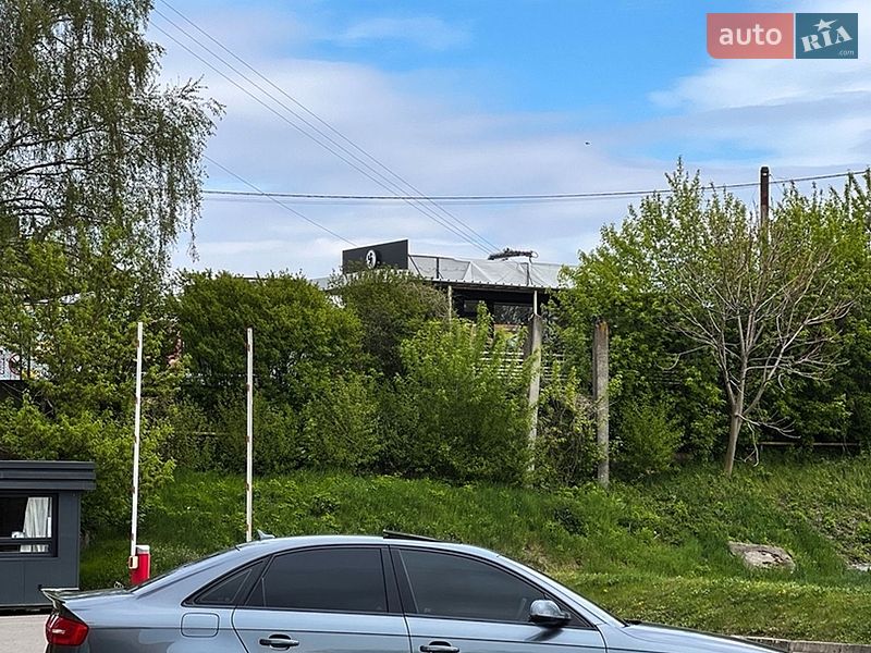 Седан Audi A4 2012 в Чернівцях