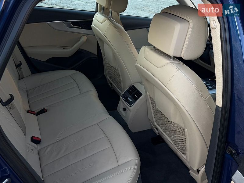 Седан Audi A4 2018 в Кременчуці
