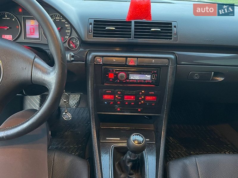 Універсал Audi A4 2002 в Львові