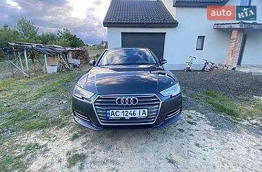 Седан Audi A4 2016 в Луцке