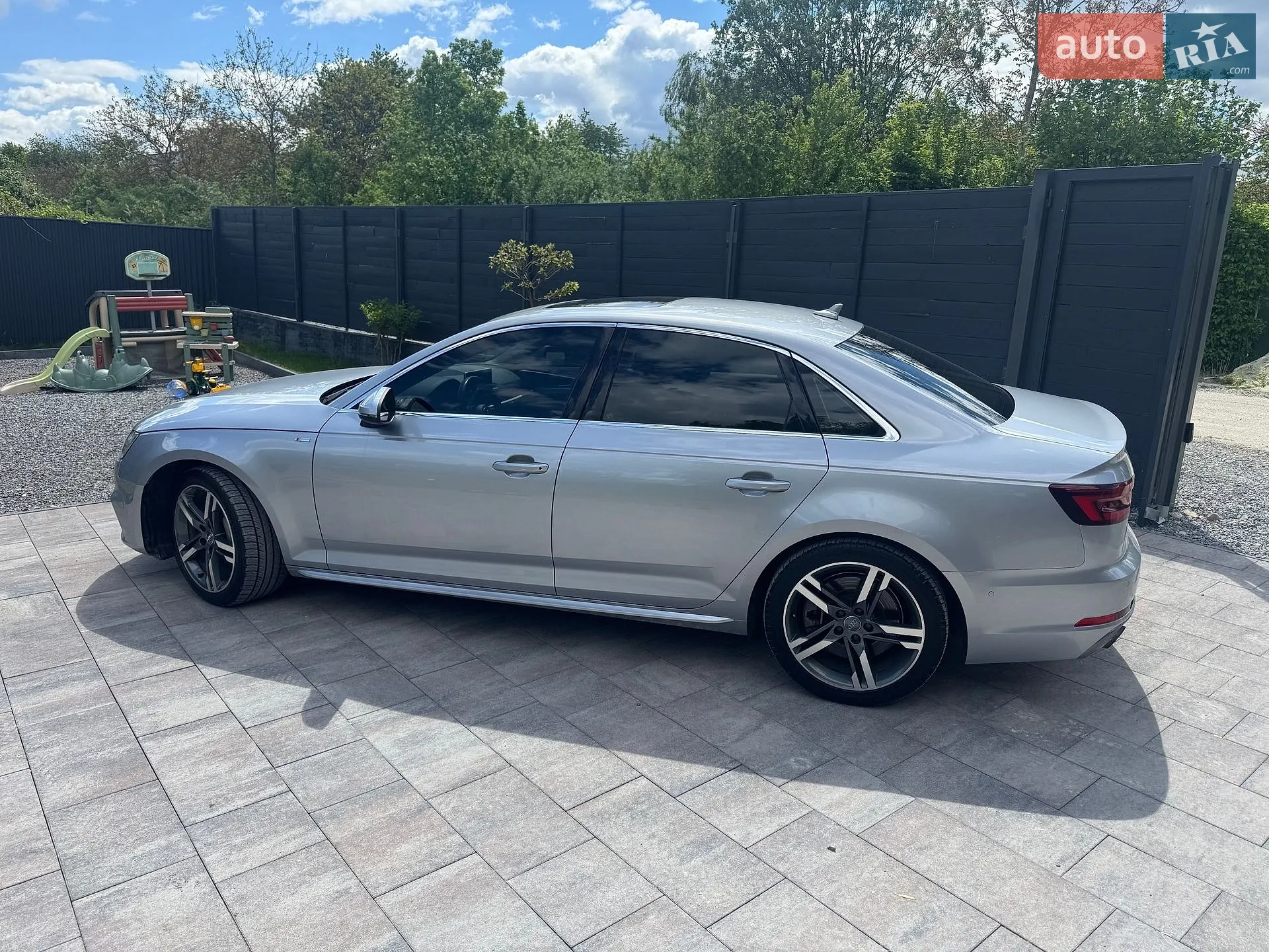 2017 Audi A4 - мініатюра 9