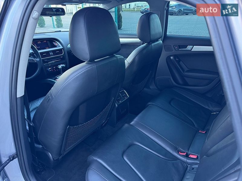 Седан Audi A4 2015 в Луцке