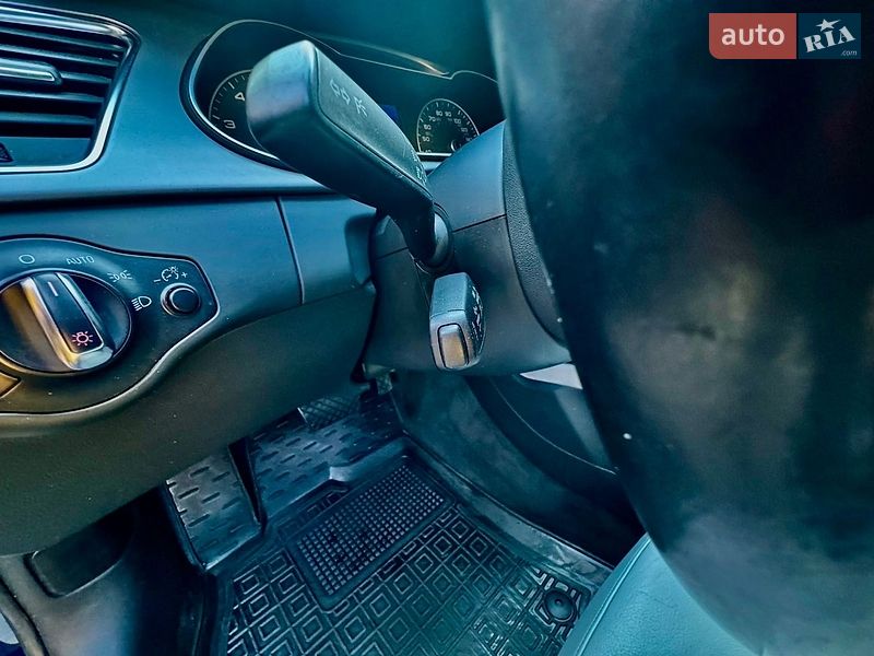 Седан Audi A4 2012 в Владимире