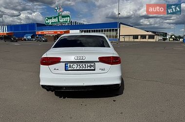 Седан Audi A4 2013 в Луцке