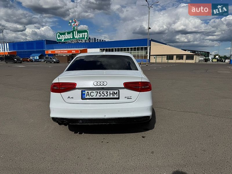 Седан Audi A4 2013 в Луцке