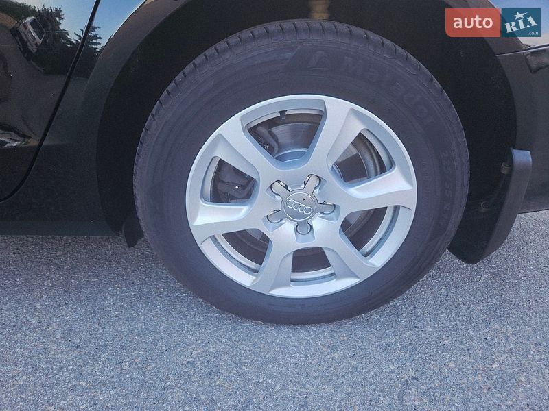 Седан Audi A4 2008 в Запоріжжі