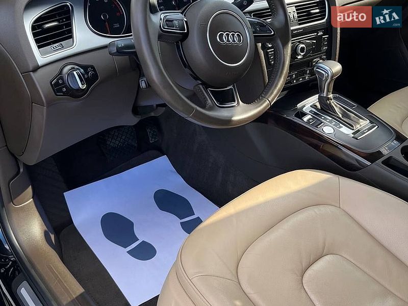 Седан Audi A4 2015 в Ковелі
