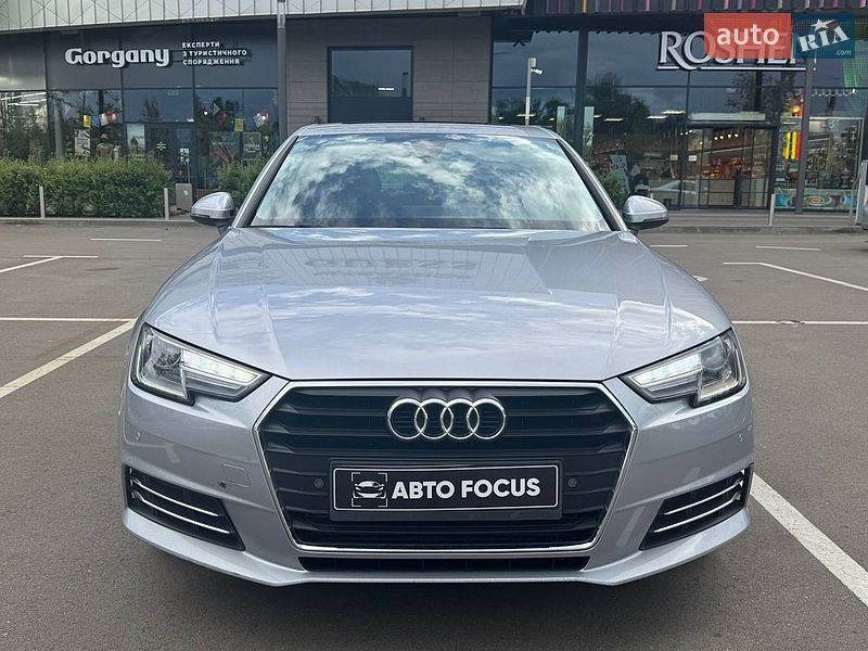 Седан Audi A4 2019 в Киеве