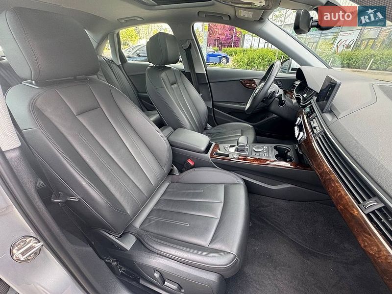Седан Audi A4 2019 в Киеве