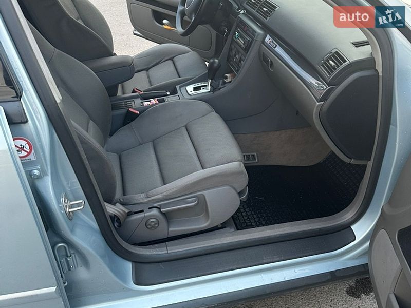 Седан Audi A4 2001 в Луцьку