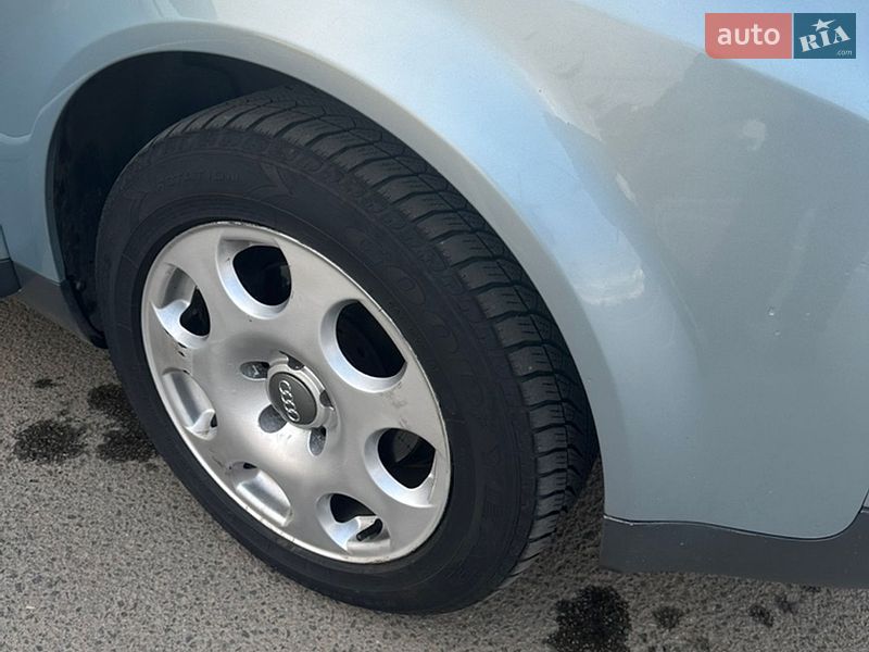 Седан Audi A4 2001 в Луцьку