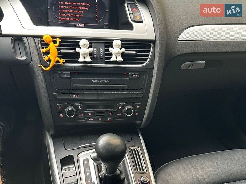 Седан Audi A4 2011 в Киеве