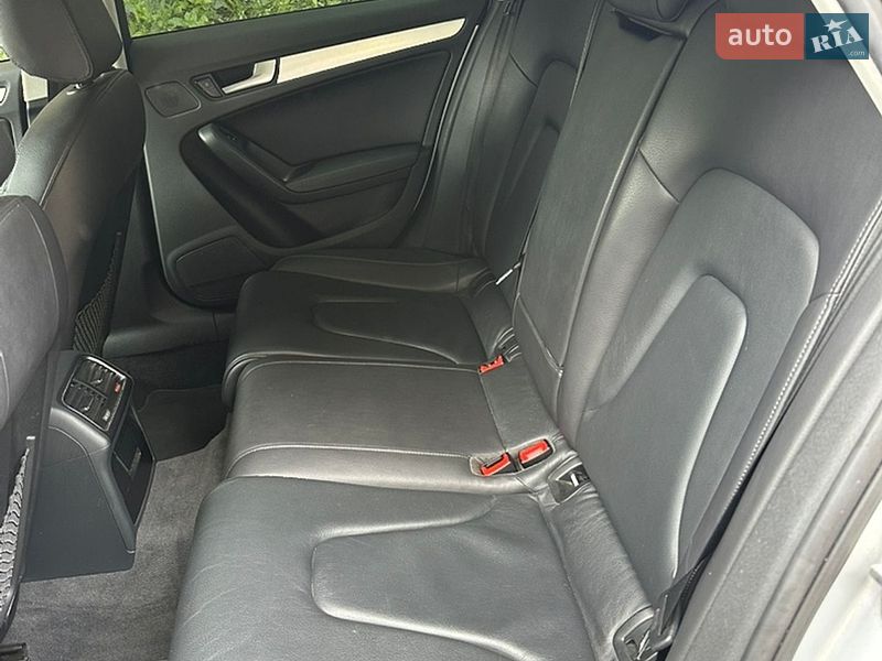 Седан Audi A4 2011 в Киеве