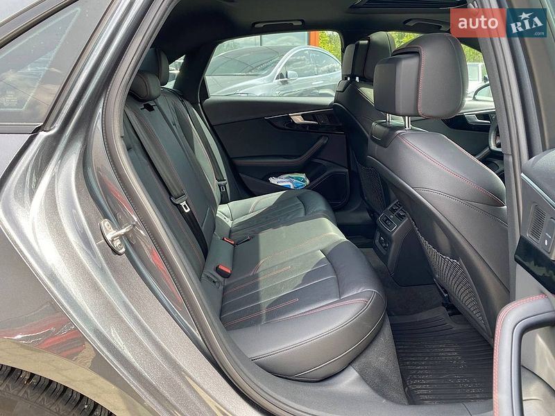 Седан Audi A4 2019 в Львове