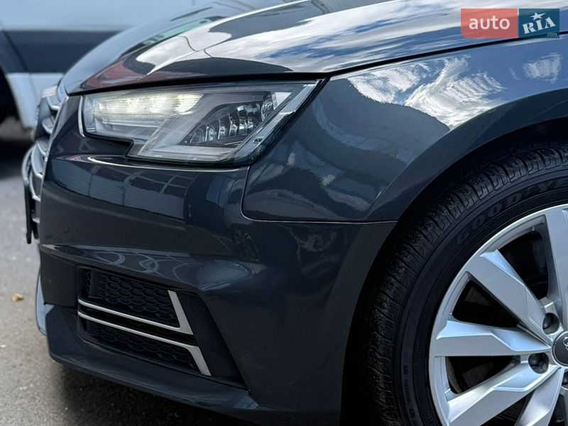 Седан Audi A4 2018 в Києві