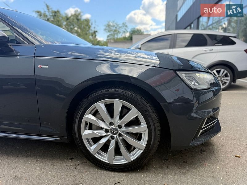 Седан Audi A4 2018 в Києві