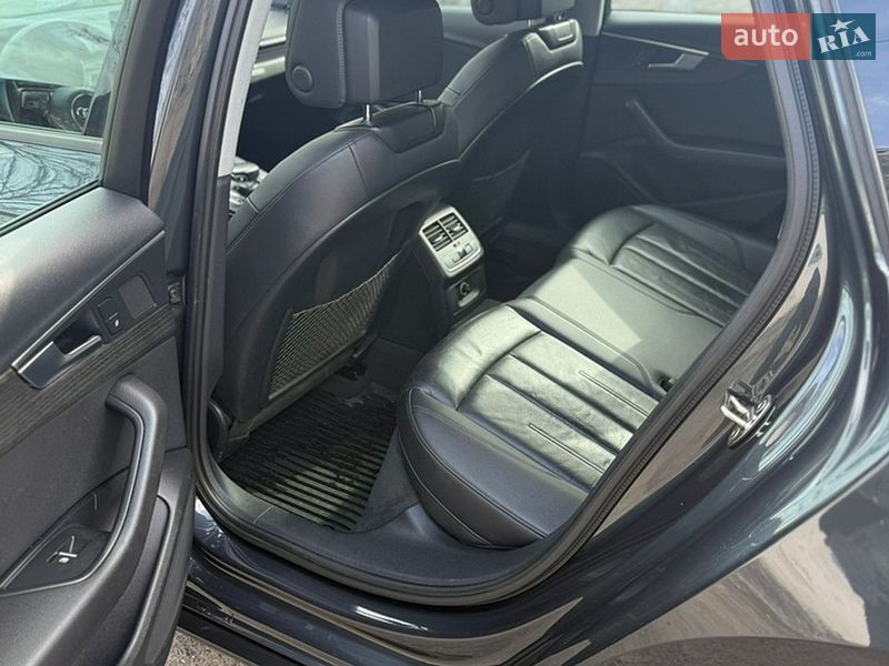 Седан Audi A4 2018 в Києві