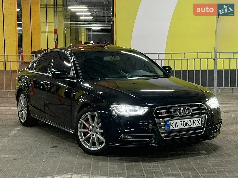 Audi A4 2015 VIN WAUFFAFL4FN040123 фото оголошення 3 з 44