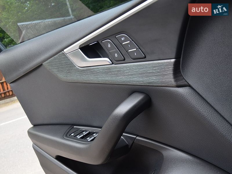 Седан Audi A4 2017 в Трускавці