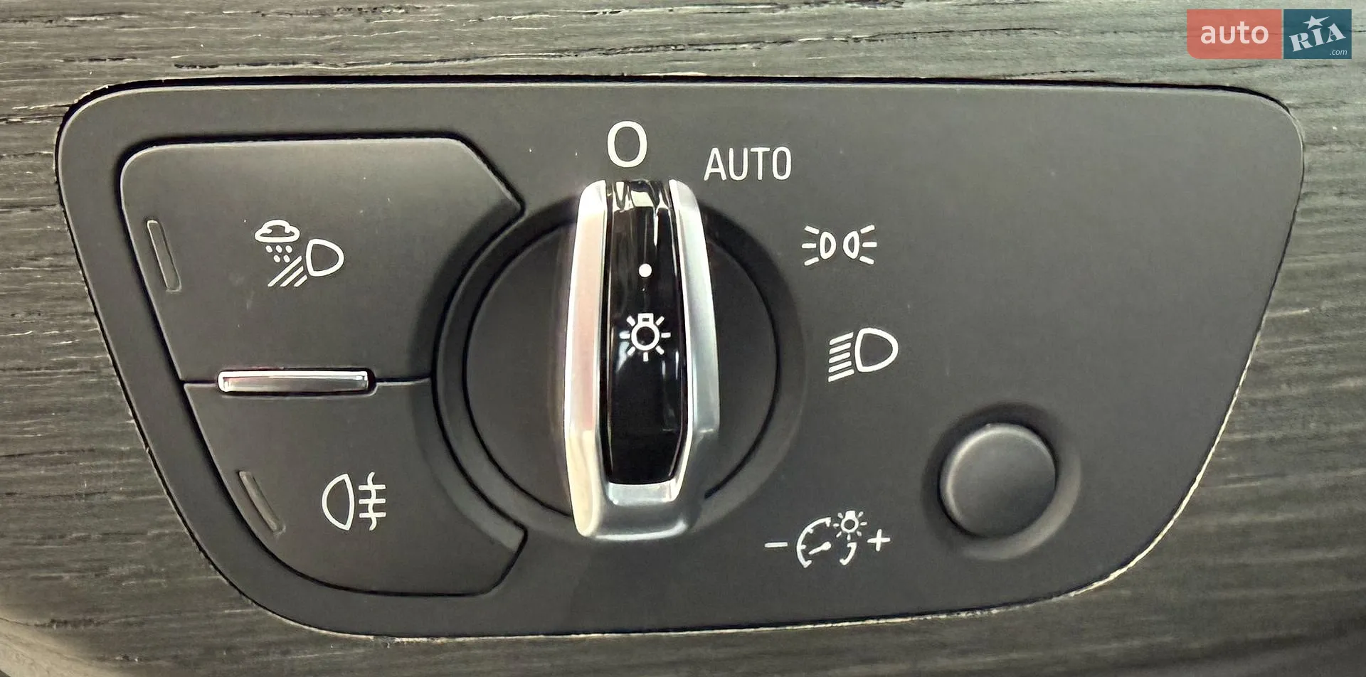 2016 Audi A4 - мініатюра 25